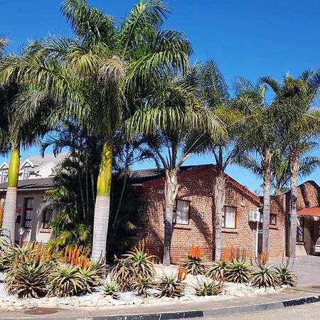 Rainbow Guest House And Tours Uitenhage Kültér fotó